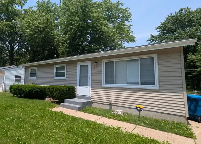 Property at 1451 Widefields Ln, Saint Louis, MO, 63138, 3 beds, 2 baths, [object Object]