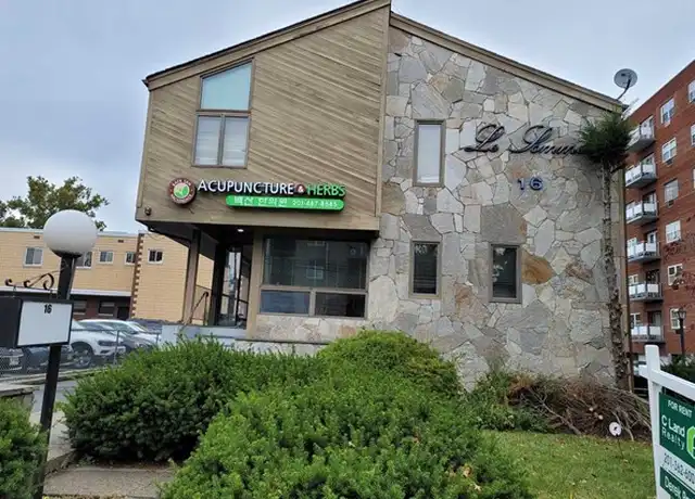 Property at 16 Jefferson St Unit 2A, Hackensack, NJ, 07601, 1 bed, 1 bath, [object Object]
