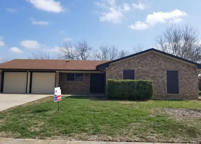 Property at 1710 Kangaroo Ave, Killeen, TX, 76543, 3 beds, 2 baths, [object Object]