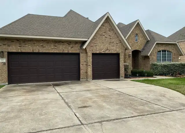 Property at 302 Las Colinas Dr, Georgetown, TX, 78628, 3 beds, 2 baths, [object Object]