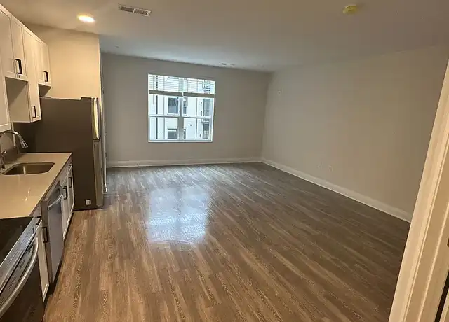 Property at 140 E Monument Ave, Dayton, OH, 45402, 0-2 beds, 1 bath, [object Object]