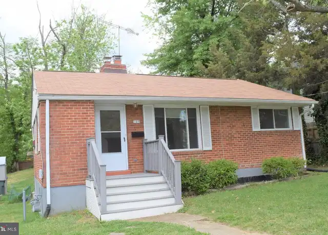 Property at 146 S French St, Alexandria, VA, 22304, 3 beds, 2 baths, [object Object]