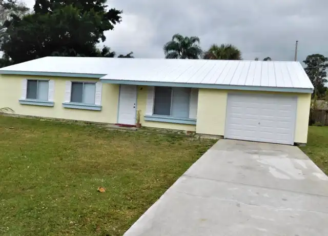 Property at 621 24th Pl SW, Vero Beach, FL, 32962, 3 beds, 2 baths, [object Object]