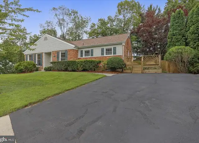 Property at 44 Orchard Way N, Potomac, MD, 20854, 4 beds, 3 baths, [object Object]
