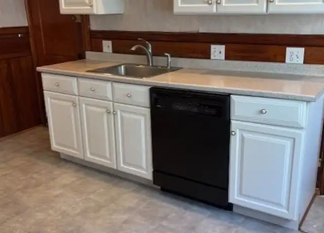 Property at 15 Putnam St Unit 15, Quincy, MA, 02169, 2 beds, 1 bath, [object Object]