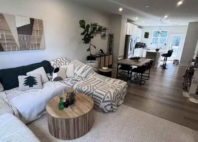 Property at 1612 Levy Way, Charlotte, NC, 28205, 1 bed, 1 bath, [object Object]