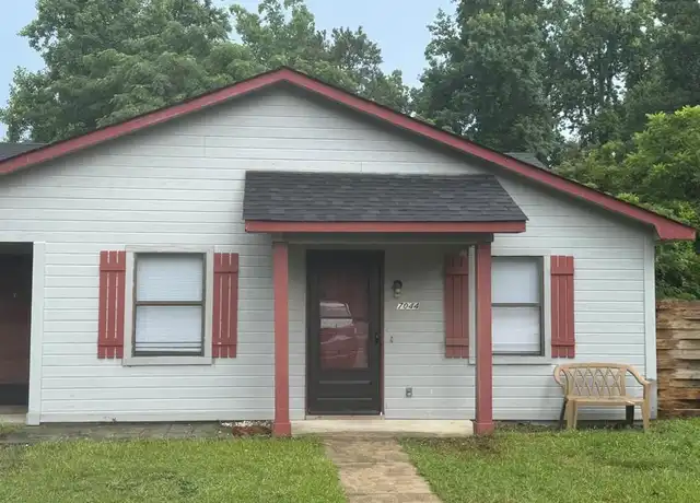 Property at 7044 Philippi Church Rd, Raeford, NC, 28376, 2 beds, 2 baths, [object Object]