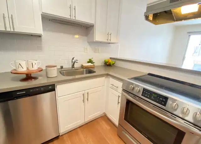 Property at 411 Euclid Ave Unit 6, Oakland, CA, 94610, 2 beds, 2 baths, [object Object]