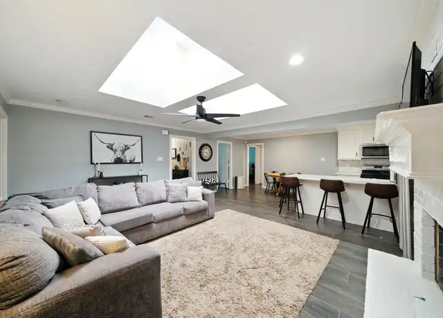 Property at 10322 Sageplum Dr, Houston, TX, 77089, 4 beds, 2 baths, [object Object]