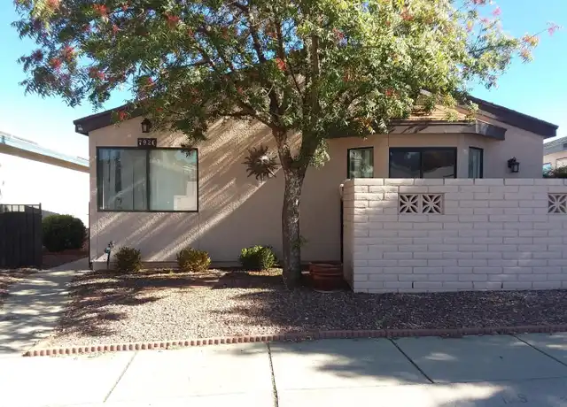 Property at 792 Sunset Vista Dr, Sierra Vista, AZ, 85635, 3 beds, 2 baths, [object Object]