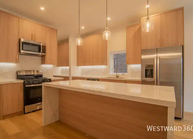 Property at 2040 W Washington Blvd Unit 1, Chicago, IL, 60612, 4 beds, 2.5 baths, [object Object]