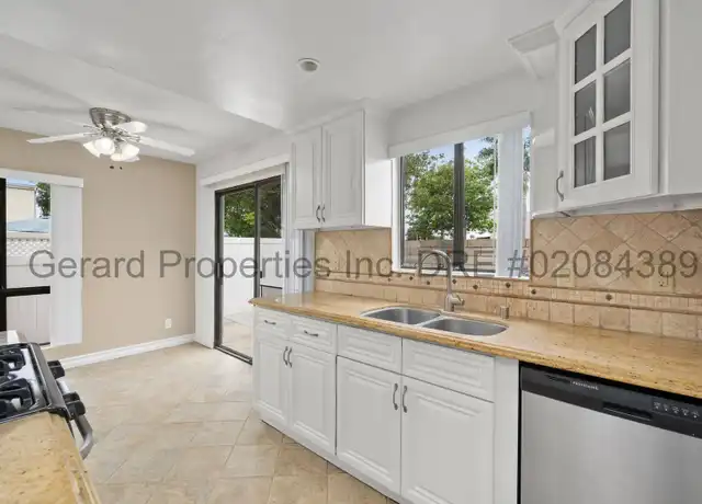 Property at 7951 Moonshadow Cir Unit 4, Huntington Beach, CA, 92647, 3 beds, 2 baths, [object Object]