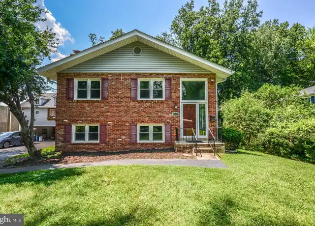 Property at 2812 Yeonas Dr, Vienna, VA, 22180, 4 beds, 2 baths, [object Object]