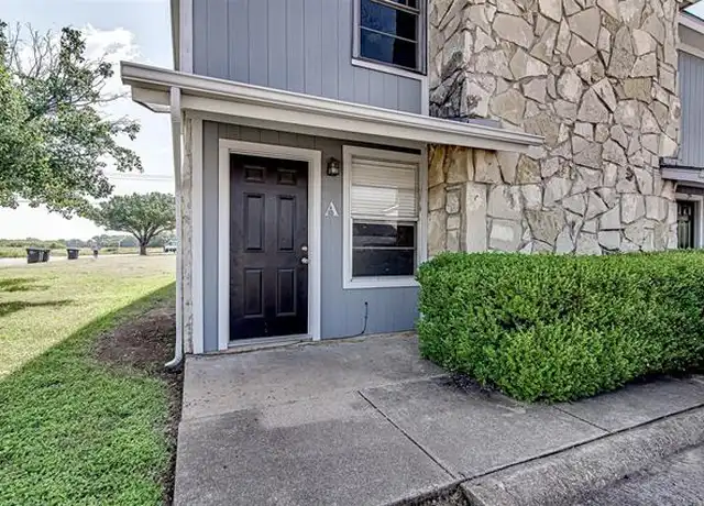 Property at 1403 Courtney Pl Unit A, Cleburne, TX, 76033, 2 beds, 1.5 baths, [object Object]