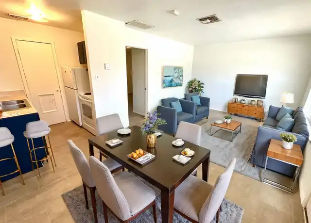 Property at 643 W Summit Ave Unit 5, San Antonio, TX, 78212, 1 bed, 1 bath, [object Object]