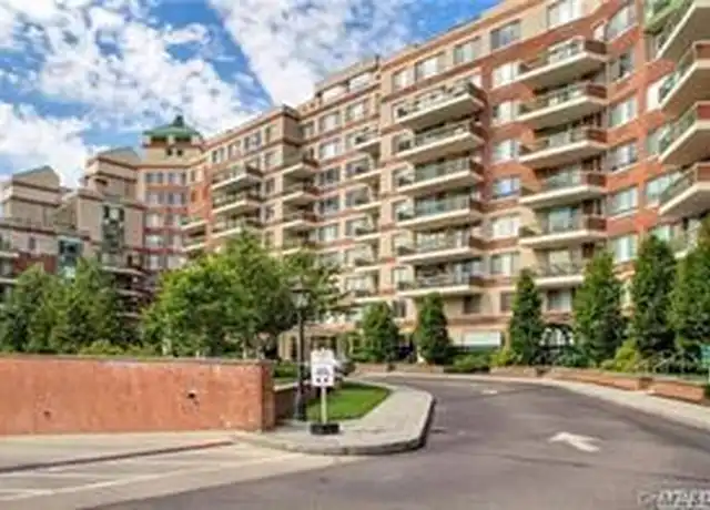 Property at 100 Hilton Ave Unit 803E, Garden City, NY, 11530, 1 bed, 1.5 baths, [object Object]