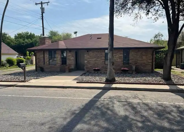 Property at 210 N 8th St, McAllen, TX, 78501, 3 beds, 2 baths, [object Object]