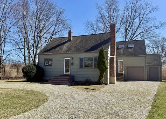 Property at 45 Milton St, Fairfield, CT, 06824, 2 beds, 2 baths, [object Object]
