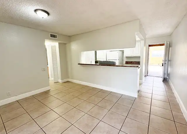 Property at 4439 Treehouse Ln Unit 19C, Tamarac, FL, 33319, 2 beds, 2 baths, [object Object]