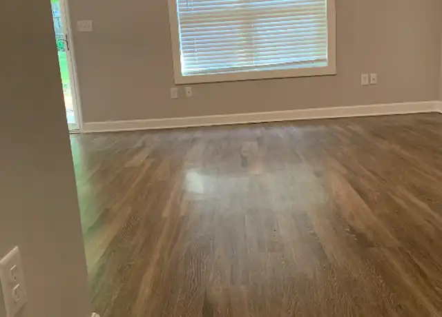 Property at 4108 Greenbriar Rd Unit B, Chattanooga, TN, 37412, 2 beds, 1.5 baths, [object Object]