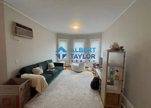 Property at 8 Chapman Pl Unit 2, Cambridge, MA, 02138, 2 beds, 1 bath, [object Object]