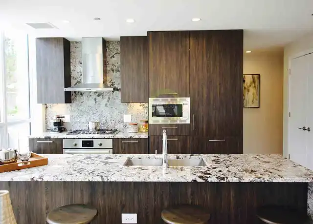 Property at 750 N Hudson Ave Unit 2-2DEN, Chicago, IL, 60654, 2 beds, 2 baths, [object Object]