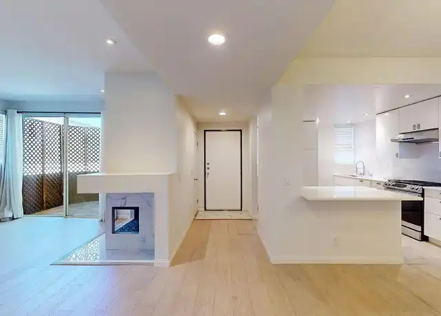Property at 4557 Haskell Ave #105, Encino, CA, 91436, 2 beds, 2 baths, [object Object]