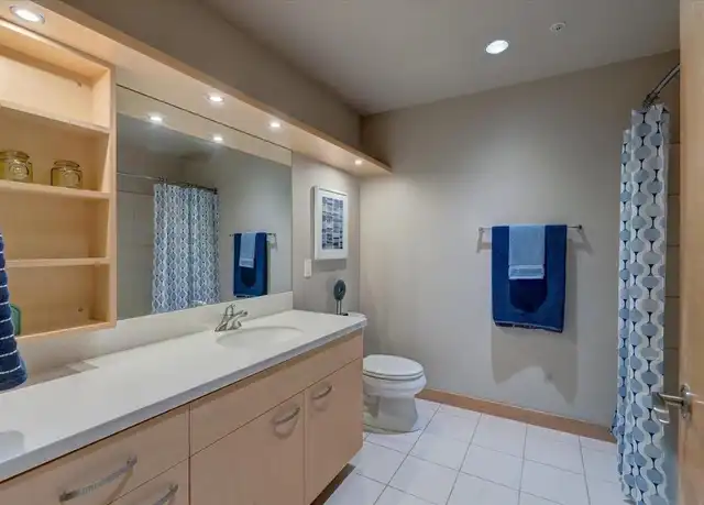 Property at 309 W Washington Ave, Madison, WI, 53703, 1 bed, 1 bath, [object Object]