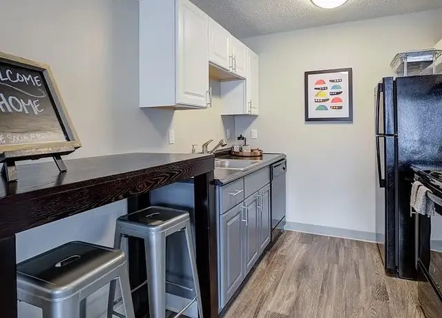 Photo of 914 W Lake St, Fort Collins, CO 80521