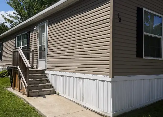 Property at 12 Dunlap Cir Unit 12, Oxford, MI, 48371, 3 beds, 2 baths, [object Object]