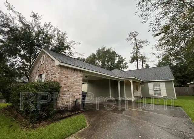 Property at 532 Fawn Lake Dr, Baton Rouge, LA, 70816, 3 beds, 2 baths, [object Object]