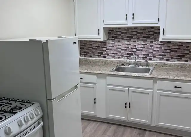 Property at 2933 Delaware Ave Unit 6, Tonawanda, NY, 14217, 1 bed, 1 bath, [object Object]