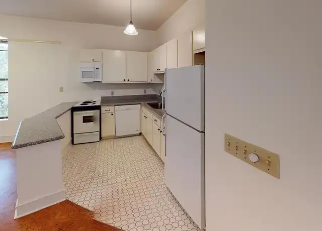 Property at The Orphanage Apartments - 3000 Magazine St, New Orleans, LA, 70115, 1 bed, 1 bath, [object Object]