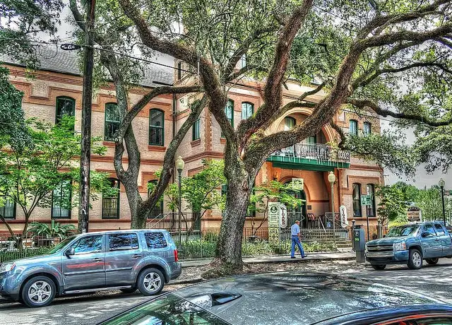 Photo of 3000 Magazine St, New Orleans, LA 70115