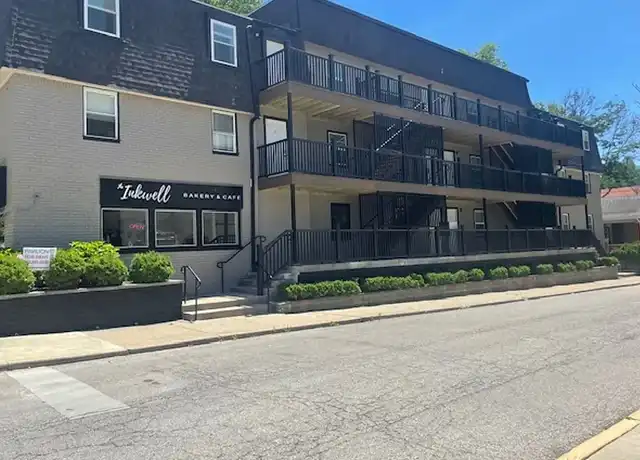 Property at 401 S Woodlawn Ave, Bloomington, IN, 47401, 2 beds, 2 baths, [object Object]