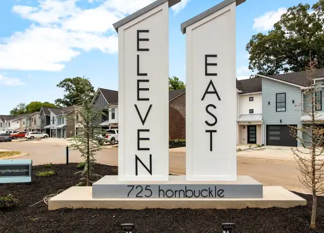 Property at 725 Hornbuckle Rd Unit B2, Clarksville, TN, 37043, 3 beds, 2.5 baths, [object Object]