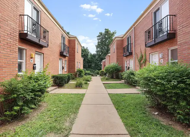 Property at Bermuda Heights Apartments - 7718 Springdale Dr, Saint Louis, MO, 63121, 1-2 bed, 1 bath, [object Object]