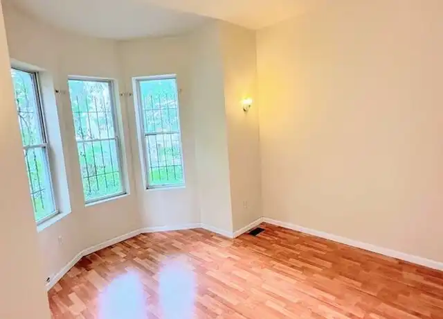 Property at 1528 N 18th St Unit 2R, Philadelphia, PA, 19121, 1 bed, 1 bath, [object Object]