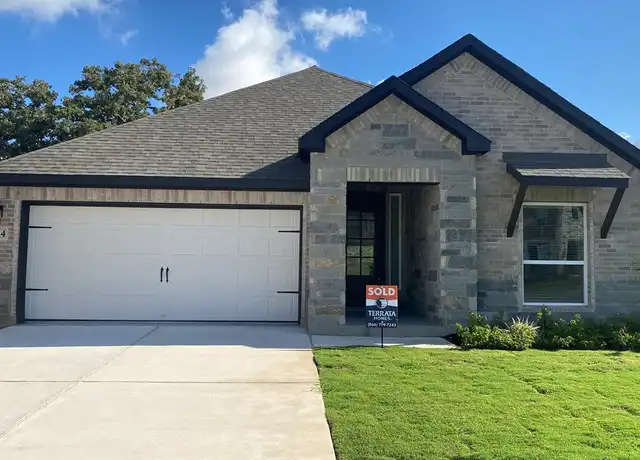 Property at 104 Periwinkle Ln, Bastrop, TX, 78602, 4 beds, 2 baths, [object Object]