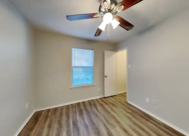 Property at 715 Jalisco Plz, Dallas, TX, 75211, 3 beds, 2.5 baths, [object Object]