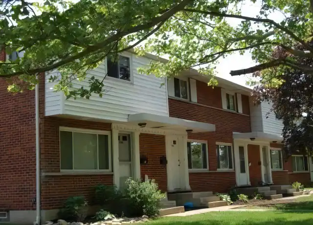 Property at 882 Woodhill Dr Unit 888, Grandview Heights, OH, 43212, 3 beds, 1 bath, [object Object]
