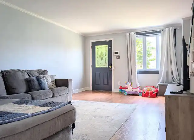 Property at 320 Spruce St, Glenolden, PA, 19036, 3 beds, 1 bath, [object Object]