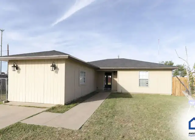 Property at 610 W 25th St, San Angelo, TX, 76903, 3 beds, 2 baths, [object Object]