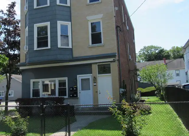 Property at 29 Taylor Ave Unit 3, Poughkeepsie, NY, 12601, 2 beds, 1 bath, [object Object]