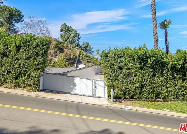 Property at 16636 Calneva Dr, Encino, CA, 91436, 4 beds, 4 baths, [object Object]