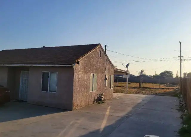 Property at 6598 Jacaranda Ave, Fontana, CA, 92336, 2 beds, 1 bath, [object Object]