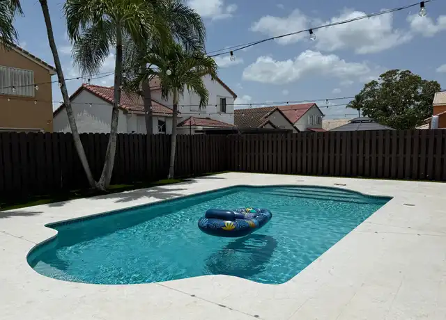 Property at 16058 SW 85th St, Miami, FL, 33193, 3 beds, 2 baths, [object Object]