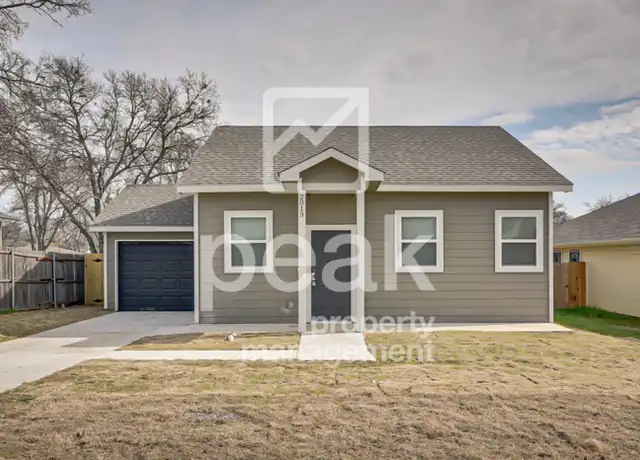 Property at 2013 Langston St, Fort Worth, TX, 76105, 3 beds, 2 baths, [object Object]