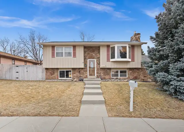 Property at 2261 W 43rd St, Casper, WY, 82604, 3 beds, 2 baths, [object Object]