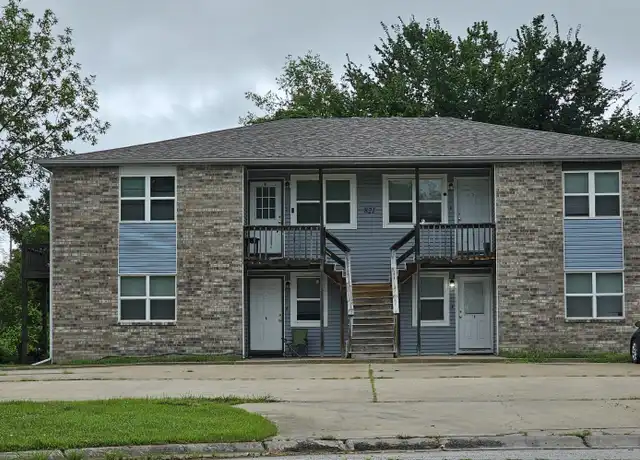 Property at 820 Prairie Hill Dr Unit C, Warrensburg, MO, 64093, 3 beds, 2 baths, [object Object]